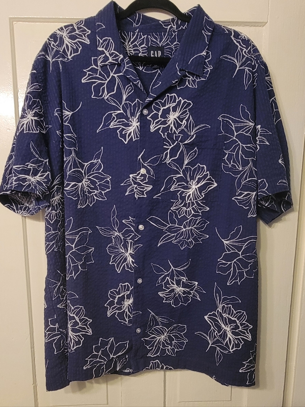 GAP Navy Blue Short-Sleeve Floral Button-Down Seer-sucker Men's Shirt - Size XXL